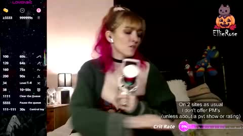 Snapshot of xelliee_rosex chatting on March 8, 11:19 pm EllieeRose online show from March 8, 11:19 pm
