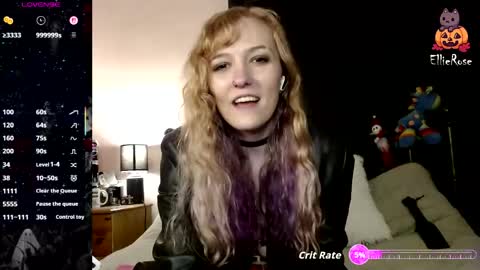 Snapshot of xelliee_rosex chatting on April 10, 11:09 pm EllieeRose online show from April 10, 11:09 pm