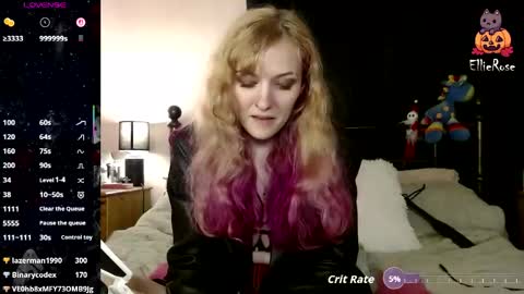 Snapshot of xelliee_rosex chatting on April 30, 8:57 pm EllieeRose online show from April 30, 8:57 pm