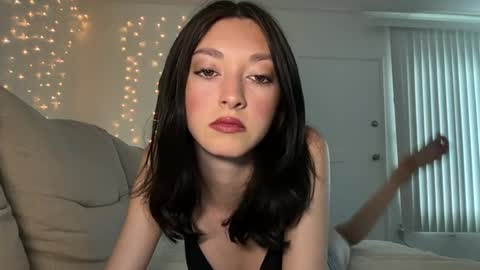 xenadreamx online show from August 7, 9:50 pm
