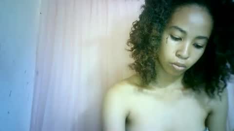 Snapshot of xenna610827 chatting on January 30, 9:15 am xenna610827 online show from January 30, 9:15 am