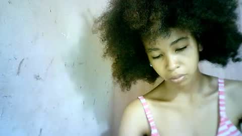 Snapshot of xenna610827 chatting on February 9, 11:36 am xenna610827 online show from February 9, 11:36 am