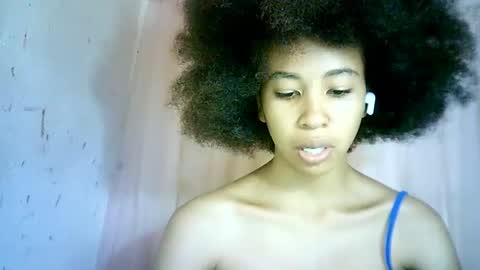 Snapshot of xenna610827 chatting on March 6, 1:57 pm xenna610827 online show from March 6, 1:57 pm