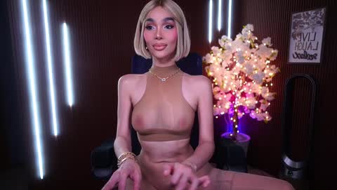 Anne online show from March 3, 2:07 am