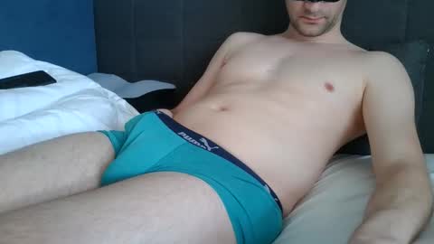 xhotfanx online show from April 6, 3:24 pm