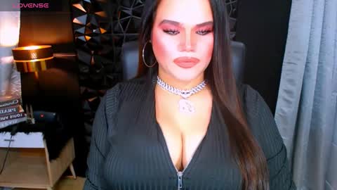 xHUGECOCKTILLCUMX online show from October 18, 2:25 am