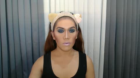 Snapshot of xhugejerkingtransx chatting on December 21, 12:53 am GWEN THOMPSON ....... online show from December 21, 12:53 am