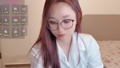 xiaoxinxin2002 online show from March 13, 9:05 am