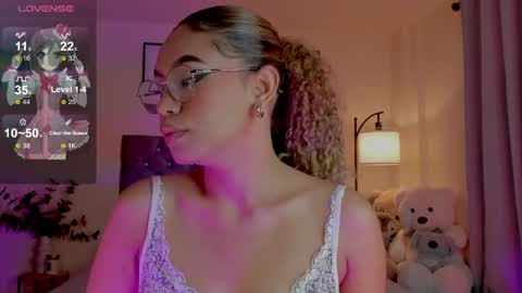 camila online show from April 7, 5:24 pm