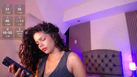 Snapshot of ximenaa_diaz chatting on January 29, 8:14 pm Mia Vega online show from January 29, 8:14 pm