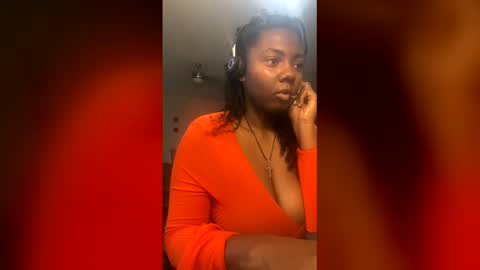 Ximora online show from April 25, 1:25 pm