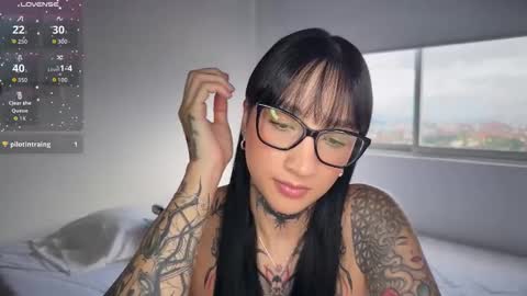 xisisxx online show from March 19, 10:14 pm