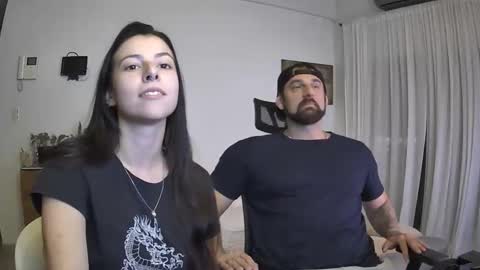 Snapshot of xjayskyyex chatting on April 13, 11:32 pm Jay and Skyye online show from April 13, 11:32 pm