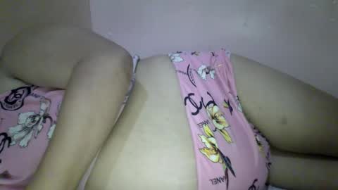 Snapshot of xjuicytits chatting on July 7, 7:23 am xjuicytits online show from July 7, 7:23 am