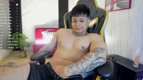      online show from November 9, 12:25 pm