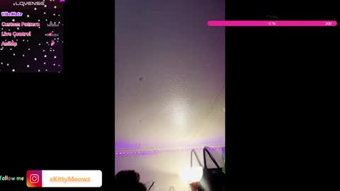 xkittymeowz online show from May 28, 8:00 am