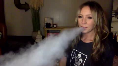 Snapshot of xlacyy chatting on December 3, 3:52 am xLacyy online show from December 3, 3:52 am