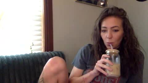 xLacyy online show from April 20, 3:04 pm