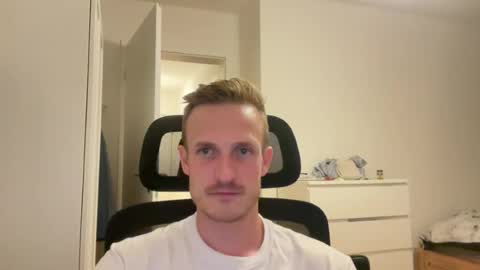 xlagerregalx online show from June 30, 9:05 pm