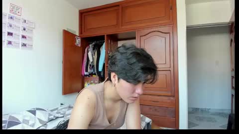 Snapshot of xlatin_girlssx chatting on January 26, 7:09 pm We are Lana. the one with short hair and vanessa girl with long hair online show from January 26, 7:09 pm