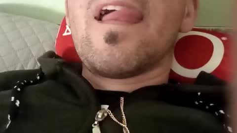 xleonardox88 online show from April 4, 1:37 am