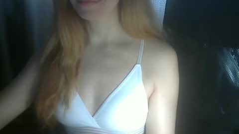 xlorax77703 online show from April 1, 6:47 am