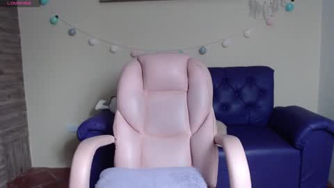 lunna online show from January 26, 8:23 pm