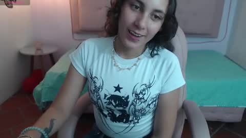 lunna online show from February 26, 2:48 am