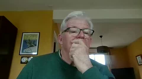 Snapshot of xmaeg3 chatting on February 2, 9:19 am xmaeg3 online show from February 2, 9:19 am
