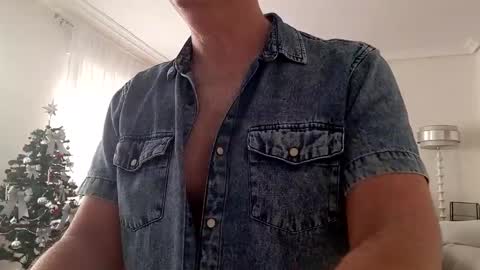 xman4you69 online show from December 31, 3:31 pm