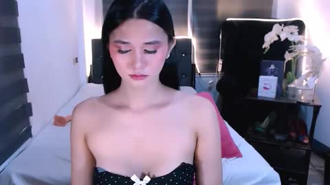 xmissalison online show from September 20, 12:11 am