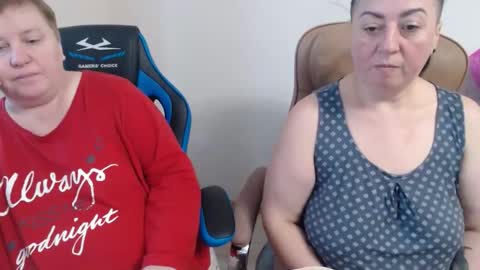 XMollyJaneX online show from November 22, 10:36 am