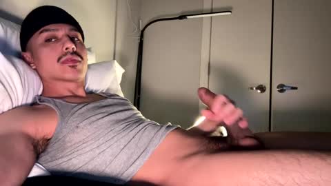 xmomentumx online show from December 8, 4:57 am