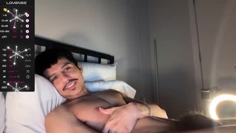 xmomentumx online show from March 26, 4:40 am