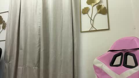 SECRET online show from February 16, 2:35 pm