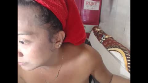 Snapshot of xnewcummachinex chatting on April 14, 9:48 am xnewcummachinex online show from April 14, 9:48 am