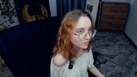 Snapshot of xo_lil_dream chatting on September 10, 7:19 am Kylie online show from September 10, 7:19 am