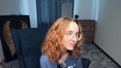Snapshot of xo_lil_dream chatting on September 18, 7:10 am Kylie online show from September 18, 7:10 am