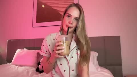 madeline online show from June 6, 3:11 am