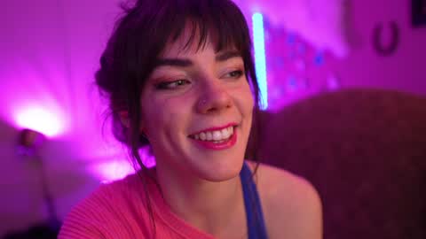 Bella Bondai online show from December 17, 8:56 am