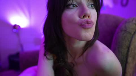 Bella Bondai online show from January 5, 7:49 am