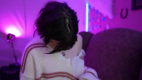 Bella Bondai online show from January 18, 1:51 pm