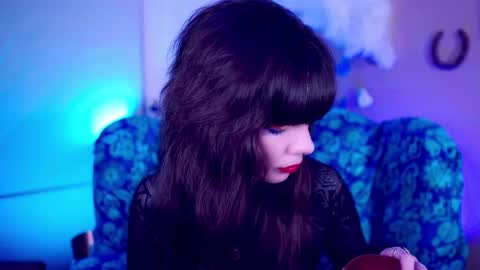 Bella Bondai online show from September 30, 9:42 pm