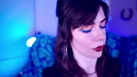 Bella Bondai online show from November 20, 4:34 am