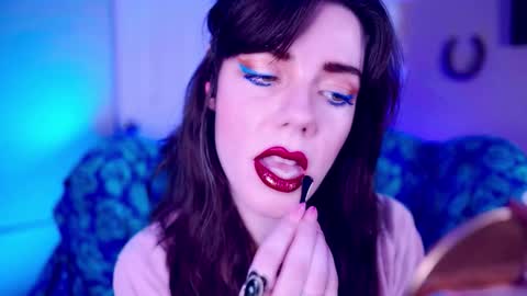 Bella Bondai online show from November 21, 5:06 am