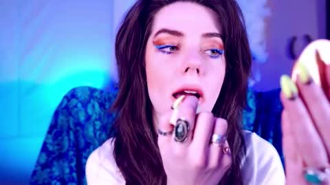 Bella Bondai online show from March 23, 11:03 am