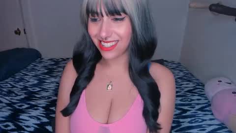 Snapshot of xocurvyrae chatting on January 11, 5:41 am Rae online show from January 11, 5:41 am