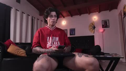   online show from November 7, 12:10 am