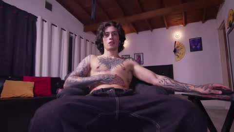   online show from February 11, 3:33 am