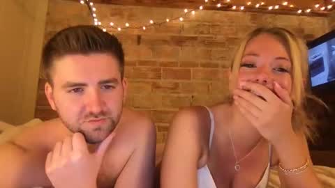 xoprincesspeachxo online show from October 28, 1:20 am